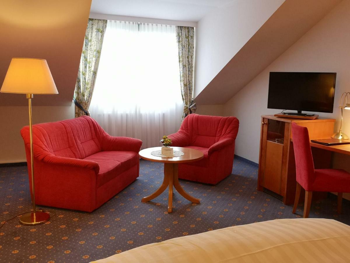 Hotel Ott Bad Krozingen Eksteriør bilde