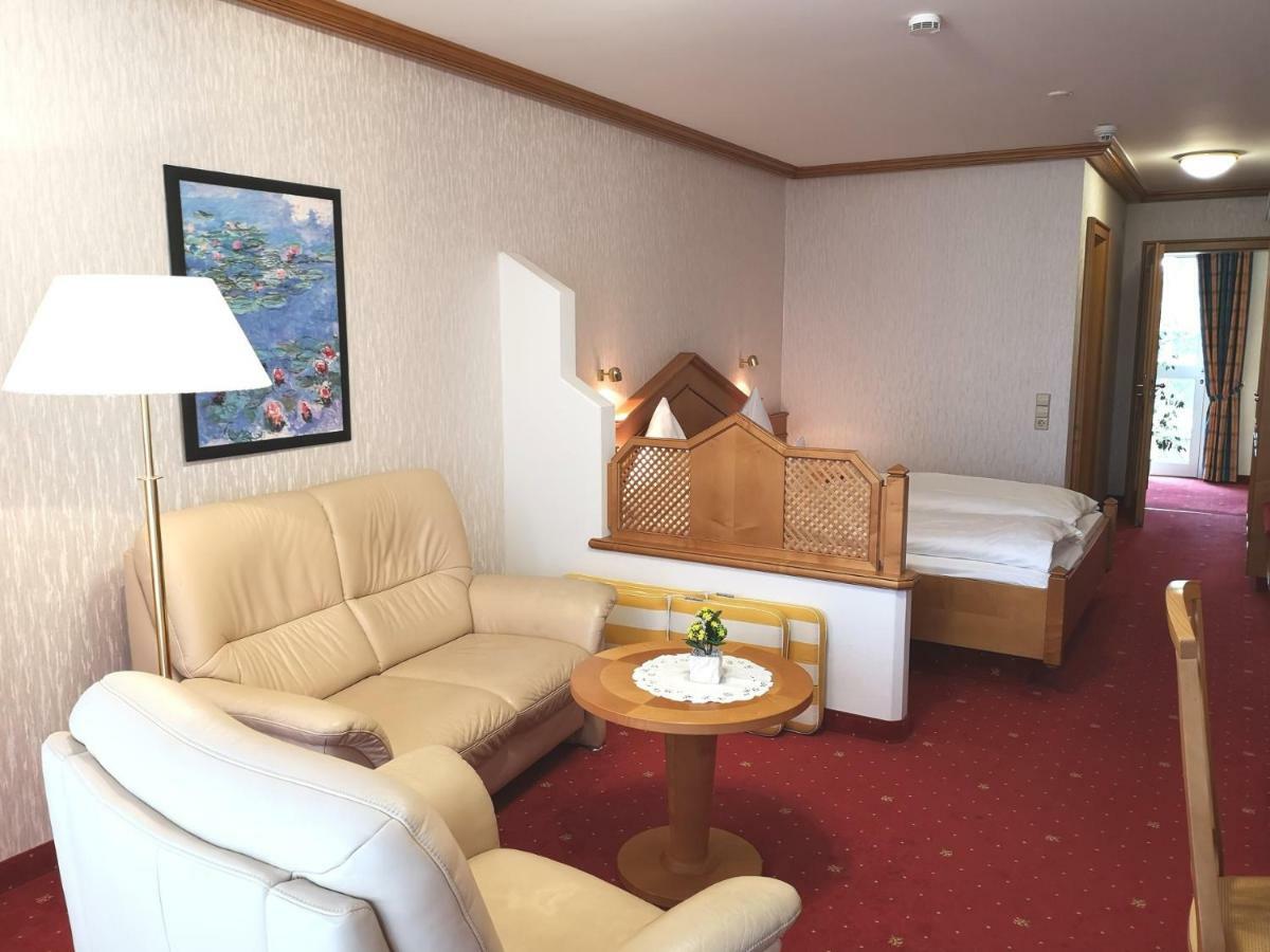 Hotel Ott Bad Krozingen Eksteriør bilde