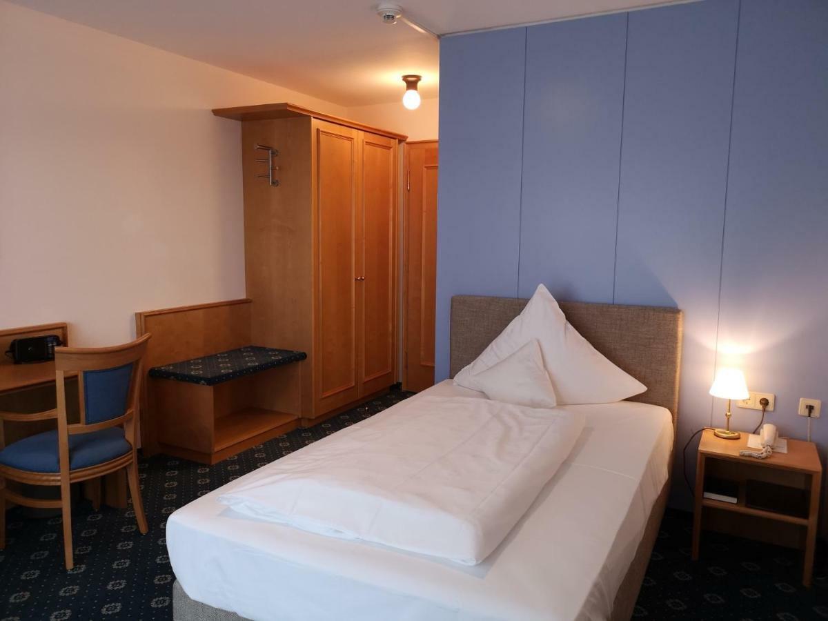 Hotel Ott Bad Krozingen Eksteriør bilde