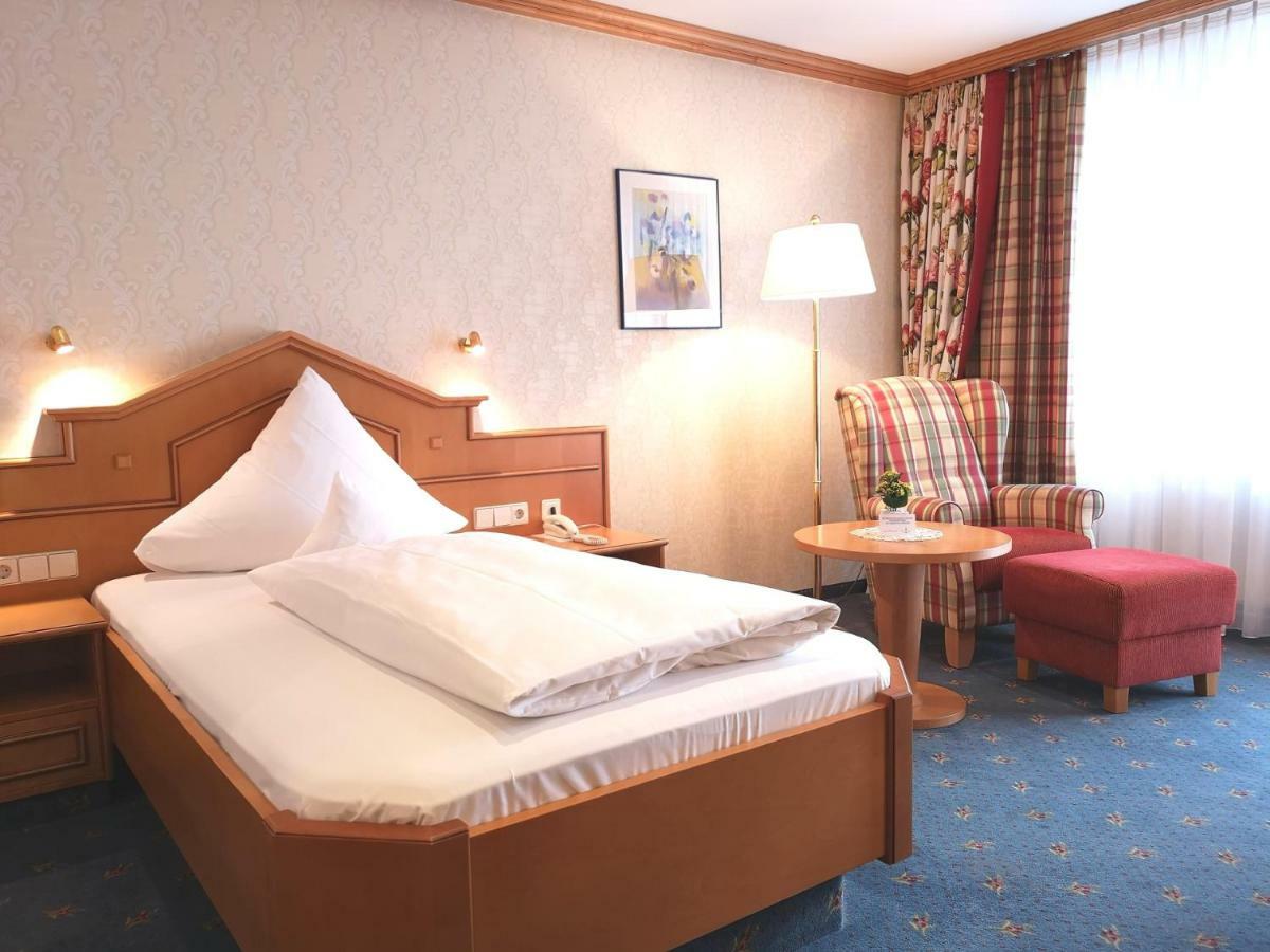 Hotel Ott Bad Krozingen Eksteriør bilde