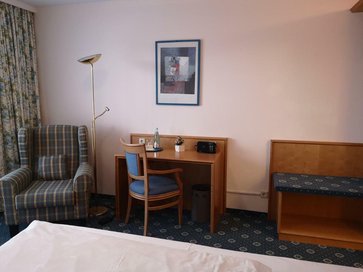 Hotel Ott Bad Krozingen Eksteriør bilde